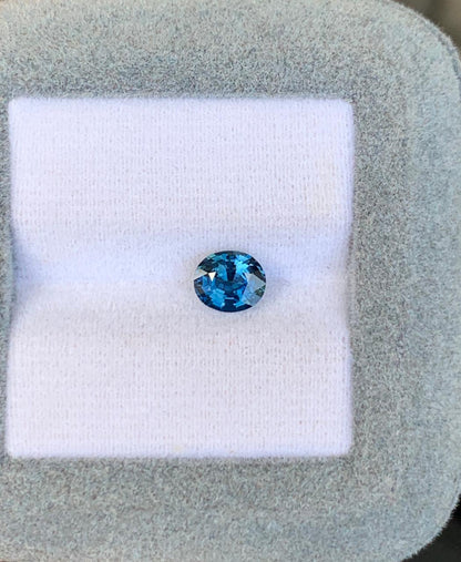 saphir-teal-ovale-1-09ct-photo-2