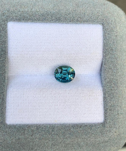 saphir-teal-ovale-1-30-ct-photo-1