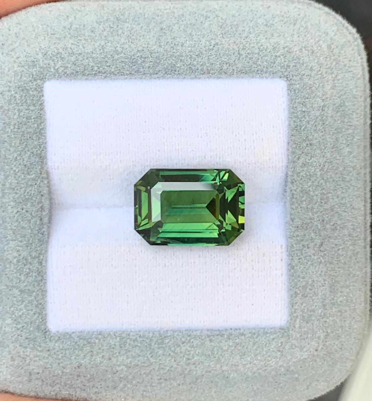 saphir-vert-émeraude-10-00ct-Photo-1
