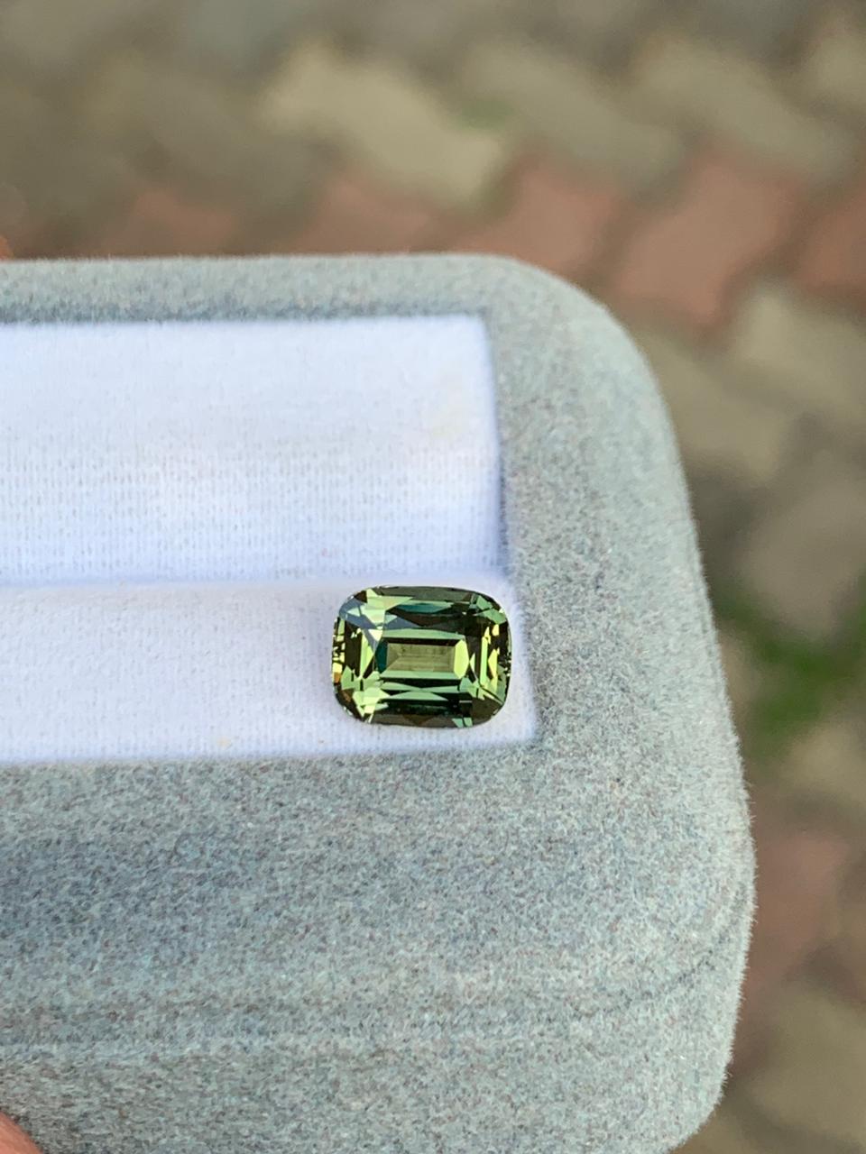 saphir-vert-coussin-allongé-3-25ct-photo-2