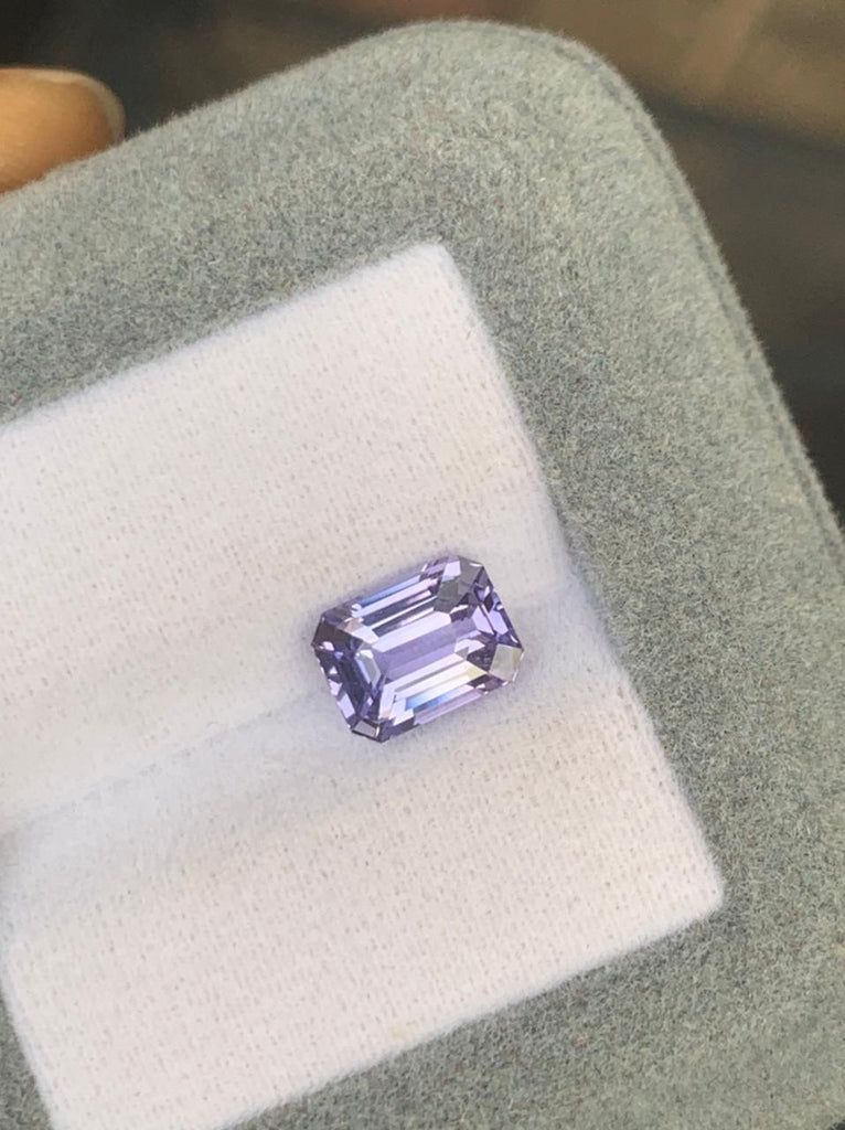 saphir-violet-émeraude-2-52-ct-photo-1