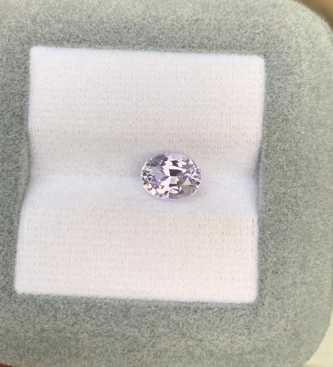 saphir-violet-ovale-1-80-ct-photo-1