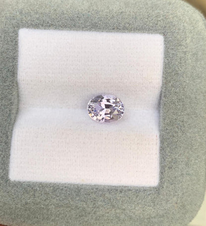 saphir-violet-ovale-1-80-ct-photo-1