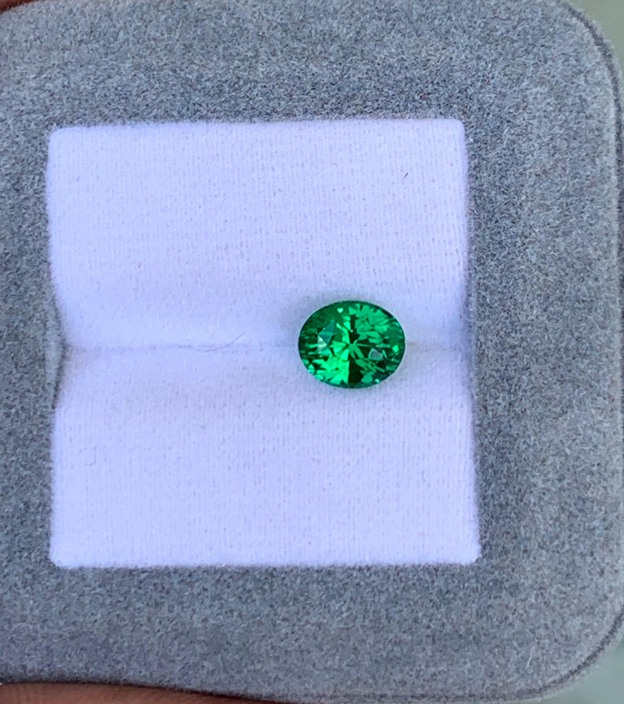 tsavorite-ovale-2-05ct photo1