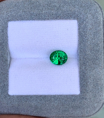 tsavorite-ovale-2-05ct photo2