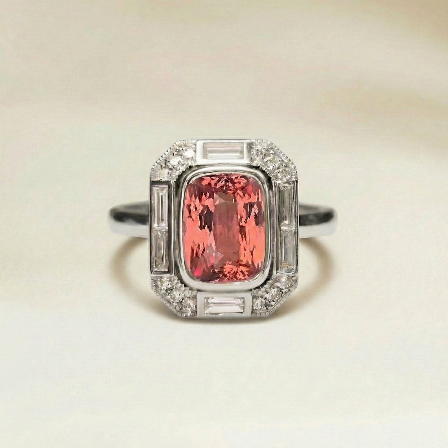 Anillo Zafiro Padparadscha Art Déco - vista detallada | Joyería Bonnot Paris — Bonnot Paris