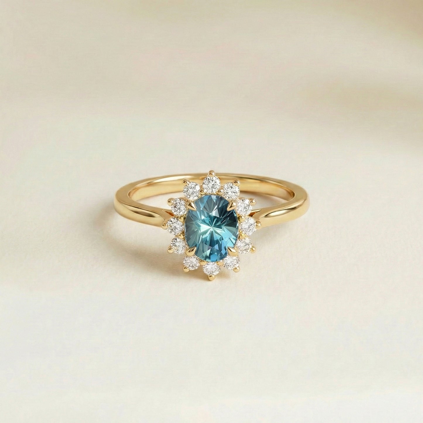 Bague Saphir Teal Florale • bijou porté • bijou de luxe • bijou de luxe | Bonnot Paris — Bonnot Paris